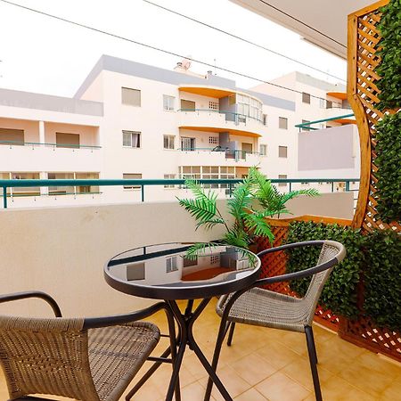 P - Meia-Praia Seaview Guesthouse ลากอส ภายนอก รูปภาพ