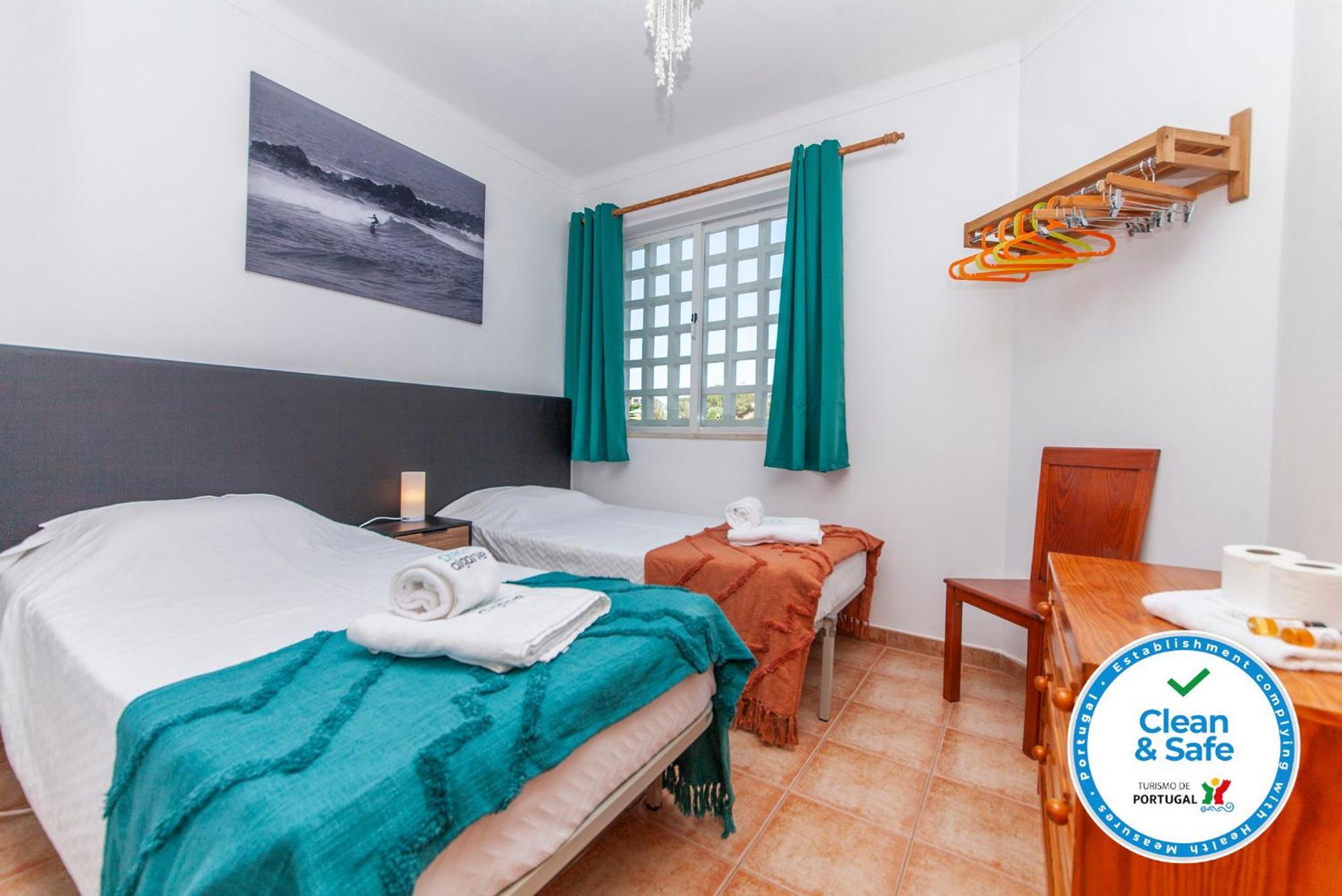 P - Meia-Praia Seaview Guesthouse ลากอส ห้อง รูปภาพ