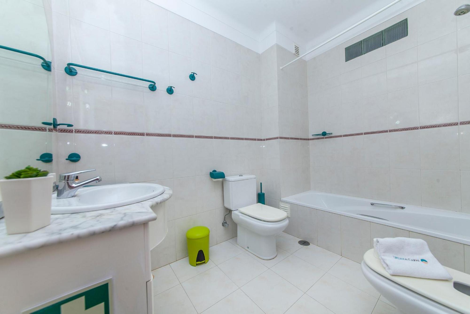P - Meia-Praia Seaview Guesthouse ลากอส ห้อง รูปภาพ