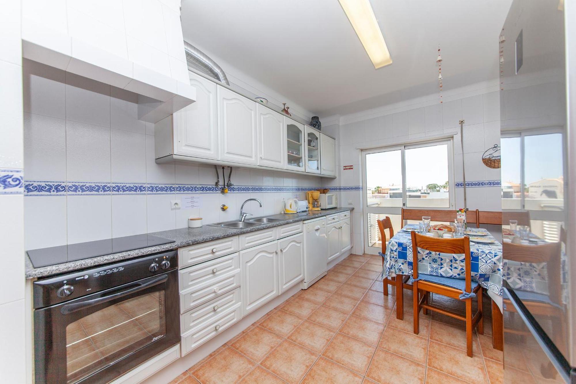 P - Meia-Praia Seaview Guesthouse ลากอส ภายนอก รูปภาพ