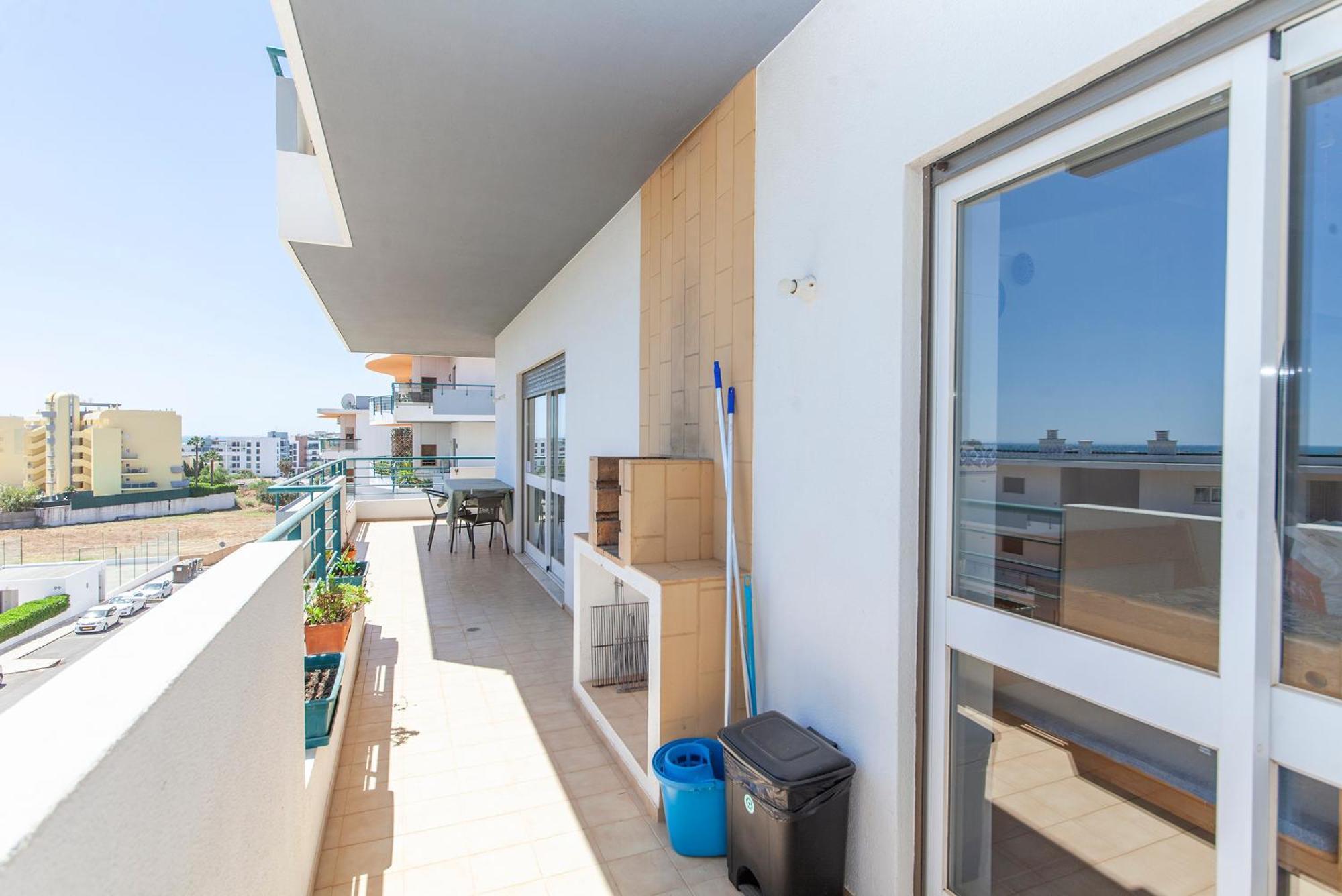 P - Meia-Praia Seaview Guesthouse ลากอส ภายนอก รูปภาพ