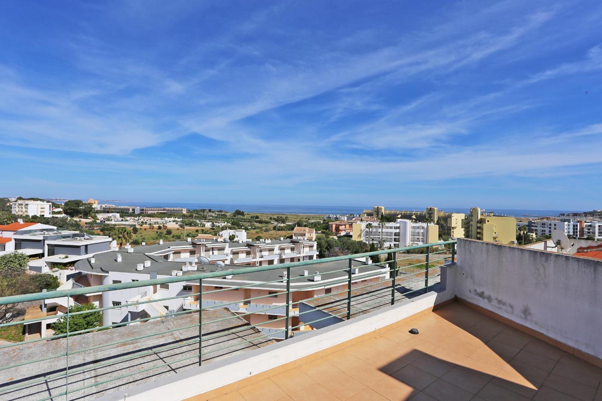 P - Meia-Praia Seaview Guesthouse ลากอส ภายนอก รูปภาพ