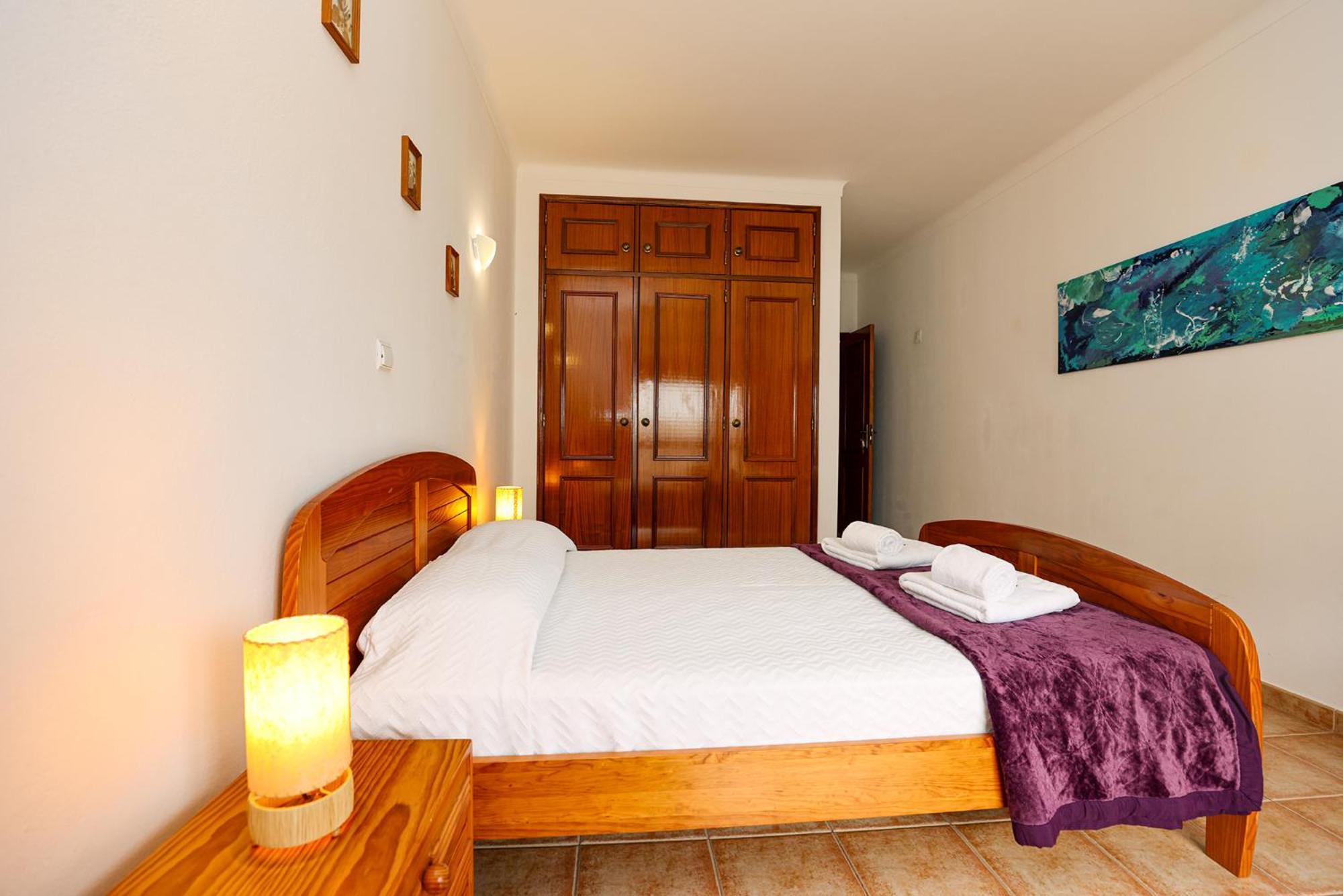 P - Meia-Praia Seaview Guesthouse ลากอส ภายนอก รูปภาพ