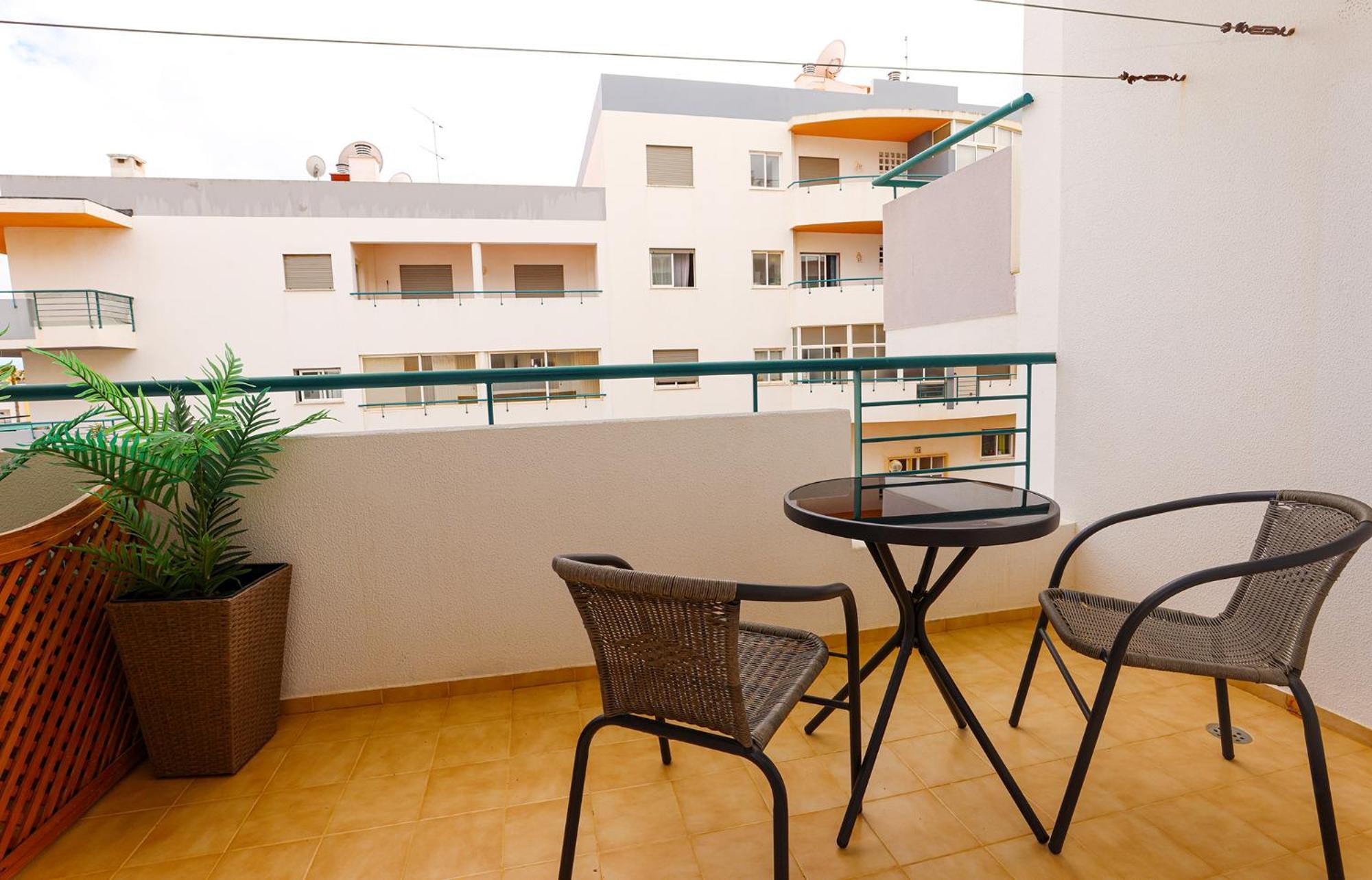 P - Meia-Praia Seaview Guesthouse ลากอส ภายนอก รูปภาพ