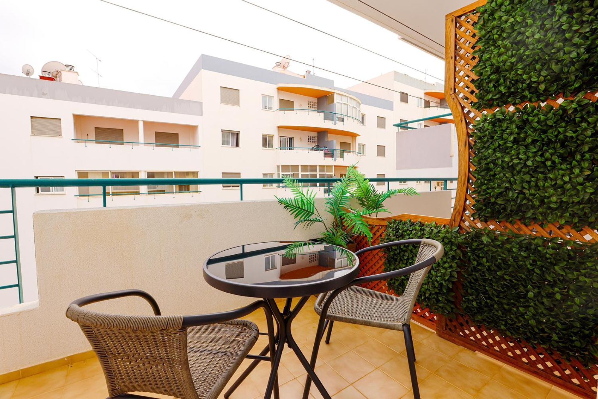 P - Meia-Praia Seaview Guesthouse ลากอส ภายนอก รูปภาพ
